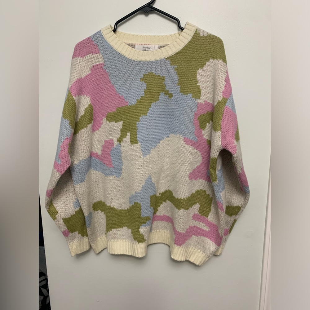 Frankie’s Melbourne colourful sweater